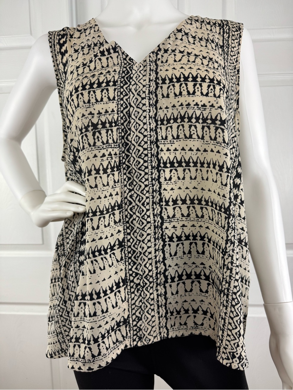 a.n.a Black and Cream Abstract Print Blouse
